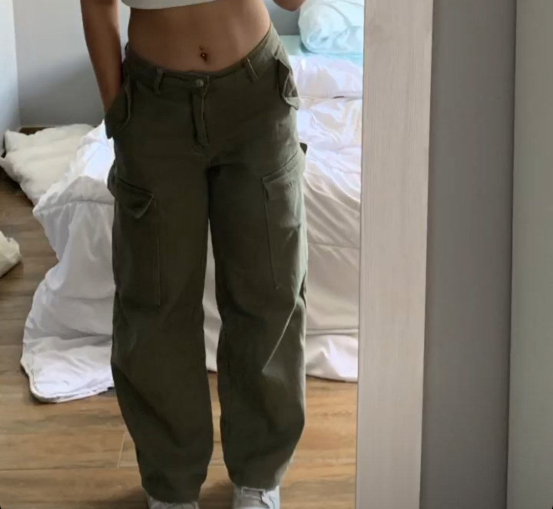 unpopular opinion: a las chicas les queda genial este tipo de pantalones