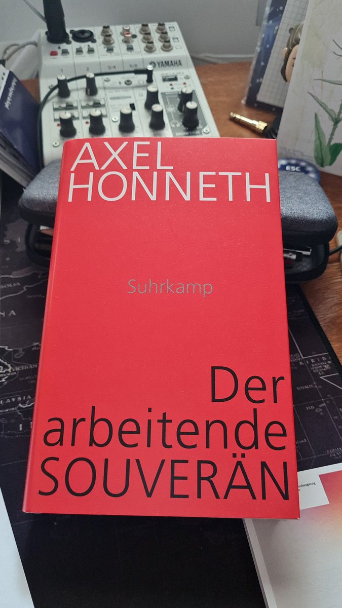 JennyGnther's tweet photo. Nichts geht über Büchersendungen nach einer Buchmesse. Heute dieses wunderbare Buch aus dem @suhrkamp. https://t.co/8luFGH0MWK
