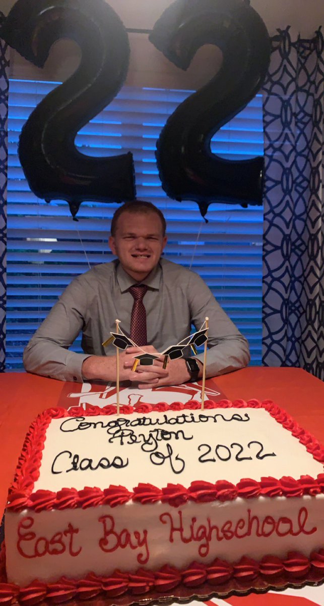 lc2797's tweet photo. Happy Birthday @Peyton101399 🎉 https://t.co/12YA32Tjuy