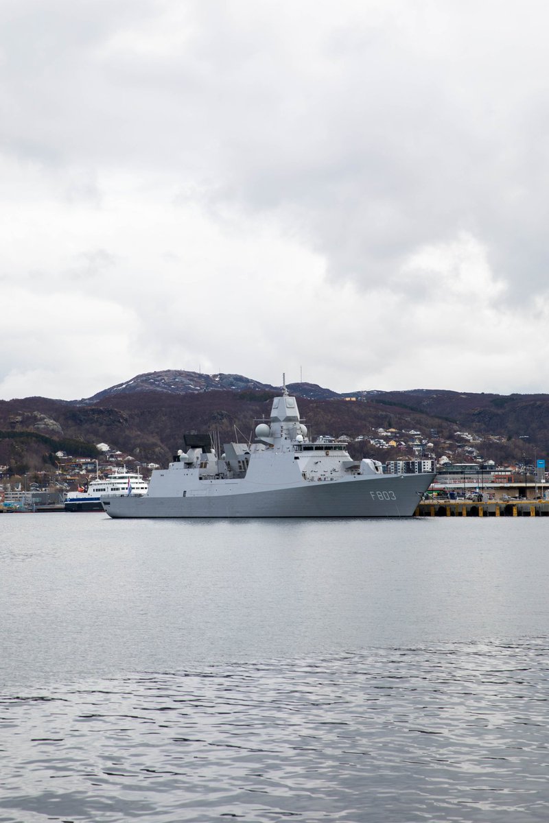 Forsvaret_no's tweet image. Allied forces have arrived in Norway! Exercise #Formidableshield23 kicks off tomorrow. The allies are getting ready for an integrated air- and missile defense exercise outside Andøya.

#WeAreNATO #StrongerTogether #FOSH23 @STRIKFORNATO @NATO @USNavyEurope @kon_marine @Armada_esp
