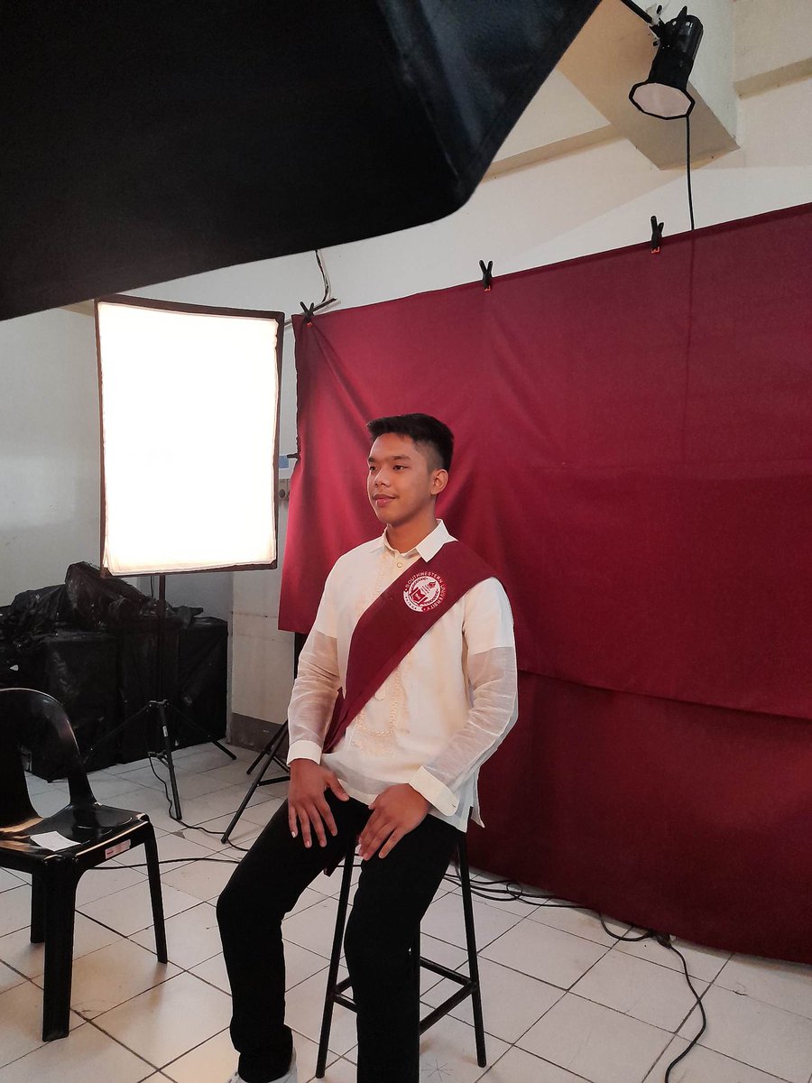 iteachsony's tweet photo. good bye swuuuu chrt. HAHA https://t.co/6lSEkm9V5N