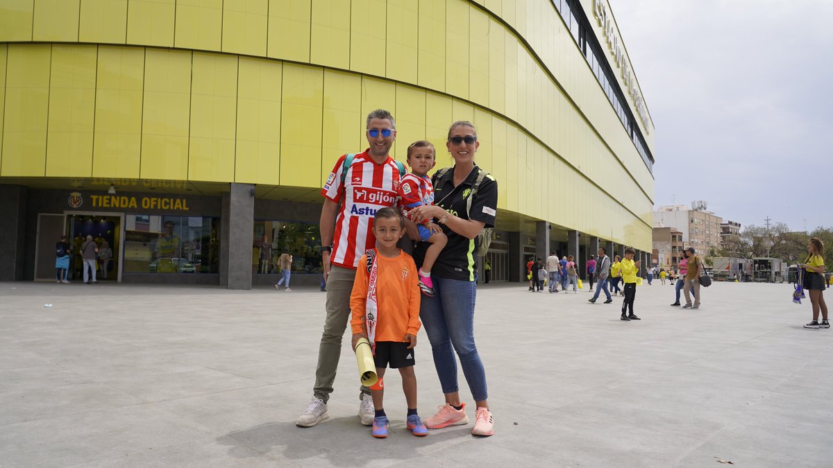 🙌 Siempre en compañía. Siempre con vuestro apoyo.  

¡Gracias, afición! ❤

#VillarrealBRealSporting 
#LaLigaSmartBank