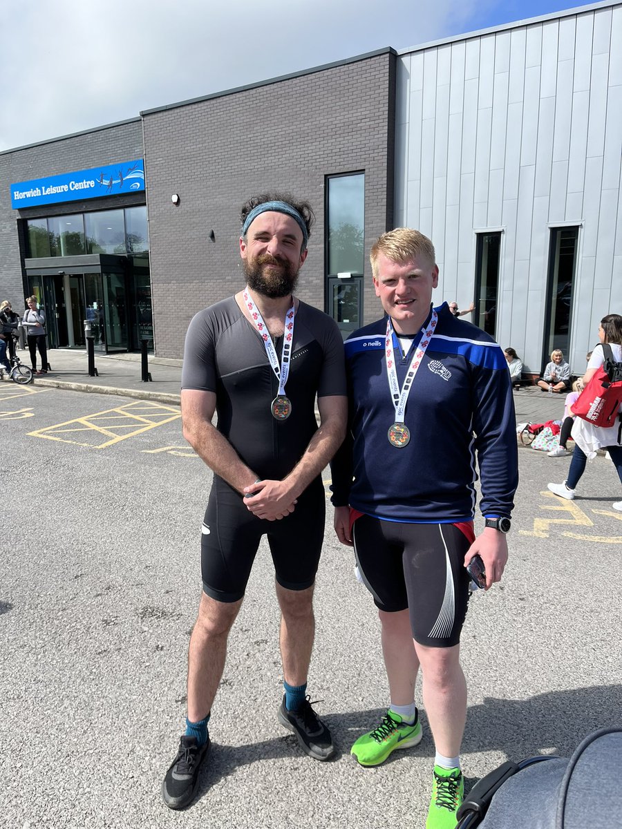 maywellbeing1's tweet photo. Event day ✅

An inspiring morning supporting members taking on the Horwich Triathlon. 

7 relay teams &amp; 2 members completing their first solo tri 👏 - a fantastic event as always @EpicEventsLTD 

#growwithus https://t.co/vwtnhB2uwi