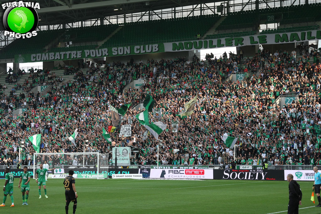 101ULTRAS's tweet photo. 🇨🇵 St-Étienne vs Guingamp 06/05/2023 https://t.co/R1cuoCeawb