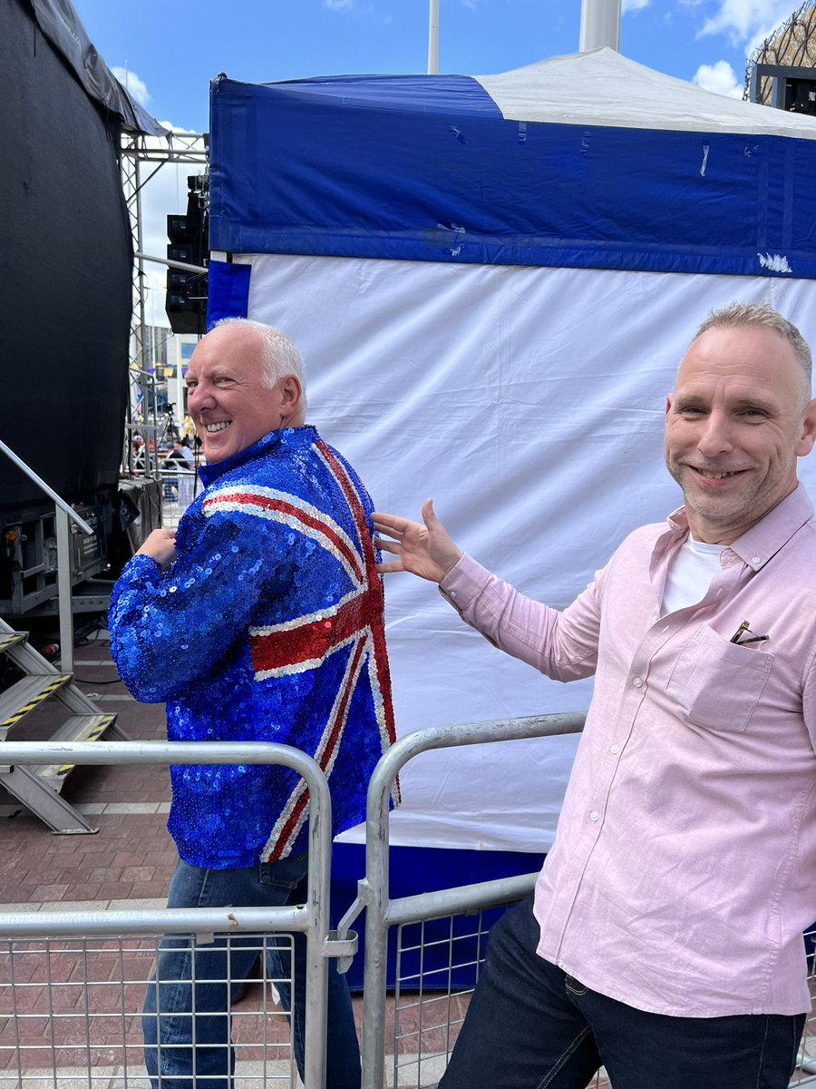 PEARLY KINGS AND QUEENS 👑 

We’re back in Centenary Square for more #coronation celebrations from 1:15pm today with LIVE entertainment and activities, Childrens rides and the Coronation broadcast from 8pm! 

Terry and Simon have put together a new duo to kick us off!