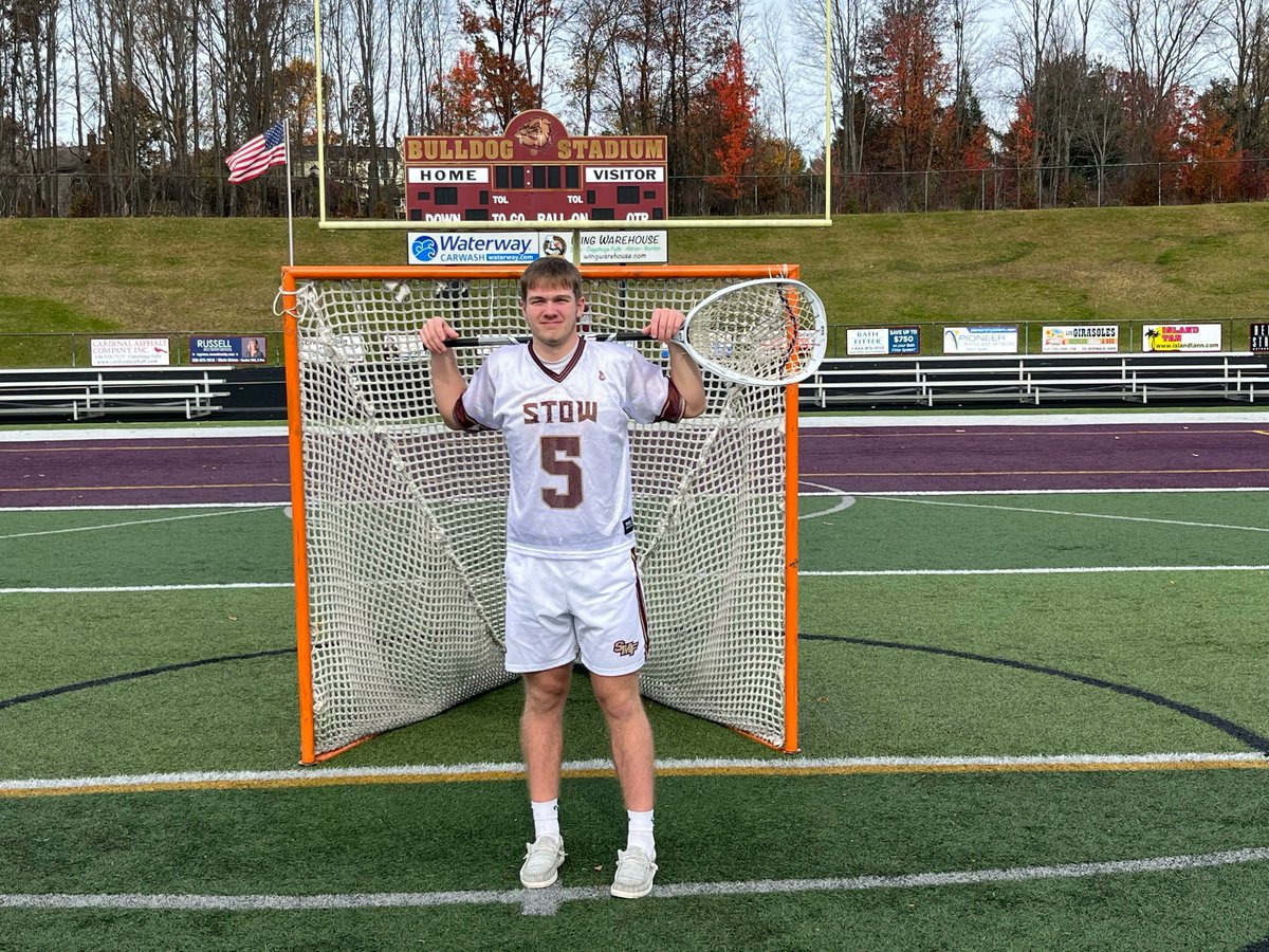 Damien Mapes is our #SMFSundaySeniorSpotlight! Damien was on the football team &amp; is a member/captain of the boys lacrosse team. He is a member of the Six District Educational Compact for Athletic Healthcare and Fitness &amp; will attend The University of Akron in the fall! #Classof23