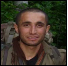 🔴
#MİT
Karadeniz’de faaliyet gösteren sonra Irak/Zap’a geçen ve en son KARAYILAN’dan aldığı talimatla tekrar Türkiye’ye sızarak metropollerde eylem yapmayı planlayan PKK/KCK’nın sözde Özel Güç Cephe SOR. “kırmızı ktg (Zerdeşt Karadeniz) kod Eyvaz BEYAZ’ı  Gara’da.. LEŞ etti...