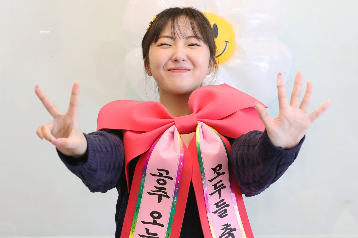 Spring_Rain0416's tweet image. 230416 HQ

스물다섯쨜 햄쨩이 🐹

#공원소녀 #서경 #김서경 #GWSN #公園少女 #公园少女 #GirlsinthePark #seokyoung #ソギョン #序璟 @official_GWSN