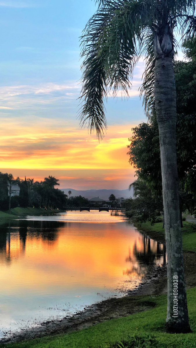 SunsetSnaps's tweet image. RT @Xbs_soir: |📍kolwezi
|
#altostratus #sirus #stratus  #rdcongo #kolwezi #congo #soir #coucherdesoleil #coucheedesoleil #pirogue #peche #pecheurs #pecheur #soleil🌞 #sunset_pics #sunsetlovers #sunsetphotography #traveltheworld #sunset_stream #reisebl…