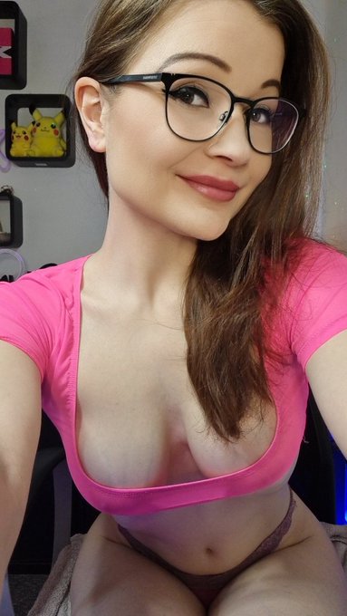 TinyEmily - CAM TIME 😁😘 👉🏻 https://t.co/hs6hILSLbZ https://t.co/tDDNFfBPYO