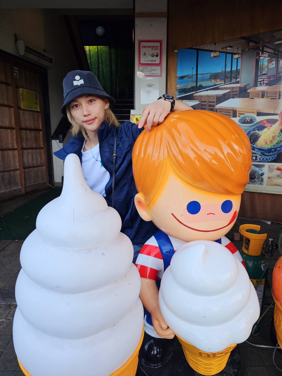 LeeFelixBubble's tweet photo. Byeee #Straykids #Stray #Skz #Stay #Lovestay #LeeFelixBubble #FelixBubble #YongbokBubble #LeeFelix #Lee #Felix #Yongbok #Yongbok #Babok #StraykidsBubble #SkzBubble #JYPBubble #Bubble #Rapper #Danceracha #Bbokari #StrayKids5STAR
#SOUND #REPLAY #MAXIDENT #ODDINARY #NOEASY https://t.co/sOha7r3nQx