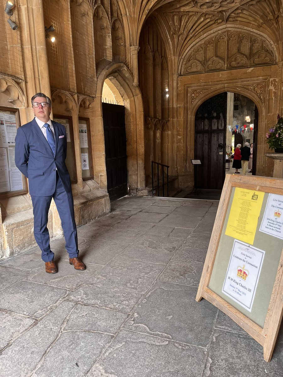 joininchina's tweet image. Sun came out at end of a v enjoyable service to celebrate coronation of King Charles III. A historic event not to be missed 👑 #volunteering #Services #community