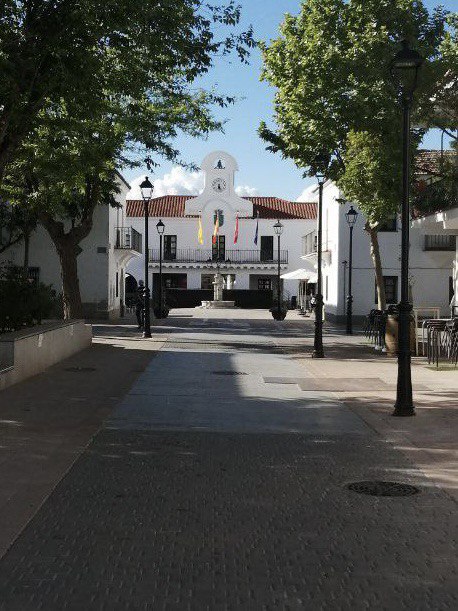 pardillanas's tweet photo. Nuestro candidato Pedro Valdés Puelles ✅ es residente en Villanueva del Pardillo desde el año 1991. Es licenciado en derecho; padre de dos hijas y abuelo de 4 nietos . "Aspiramos a gobernar con honradez, eficacia y transparencia por todos y para todos los Pardillanos". https://t.co/ROLF4FFY6u