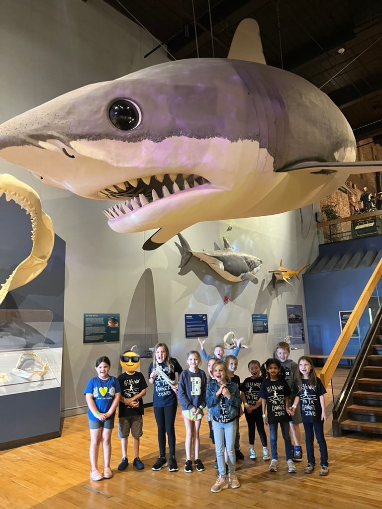 HiottHope's tweet photo. First field trip ever for these Firsties and we had a blast! #oneRCE https://t.co/MikaOL0PyZ