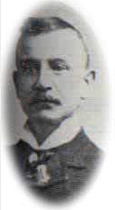 mungotalks's tweet photo. #OTD 7 May 1860, Tom Norman was born in #Dallington #EastSussex. 
In 1884, he took over the management of Joseph Merrick, otherwise known as the 'Elephant Man', and exhibited him for a few weeks until police closed down the show. @zakfordwilliams @NottmPlayhouse #Whitechapel https://t.co/xWnIhkazWZ