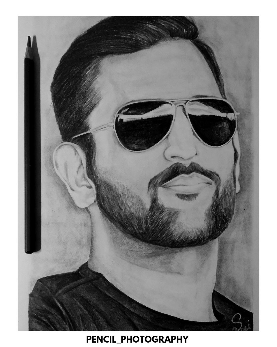 SagithyanV's tweet photo. Captain COOL 
.
.
.
#MSDhoni #IPL2O23 #IPL2023 #IPL23 #MSD #MsDian #CSKvMI #dhonipencildrawing https://t.co/TLNlD5zeQa