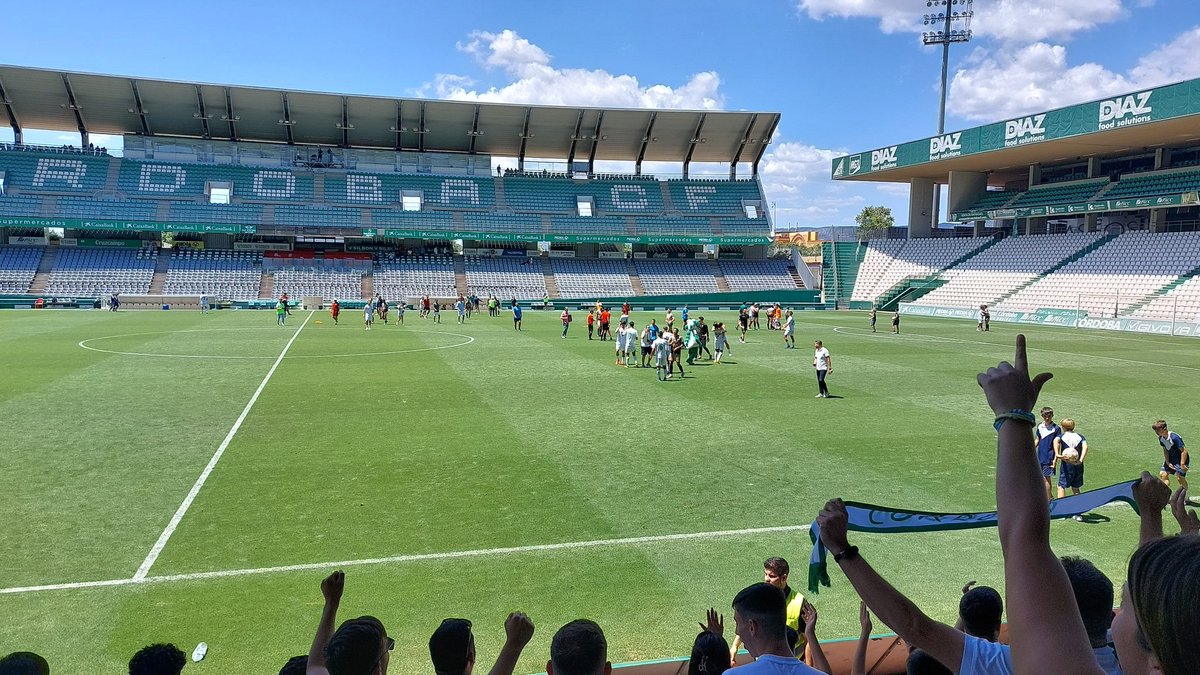 FINAAAAAAAL
ESTAMOS EN SEMIFINALES ⚪️🟢
Cordoba B 2-3 Lucena (3-3)
#VamosFilial #TerceraRFEF