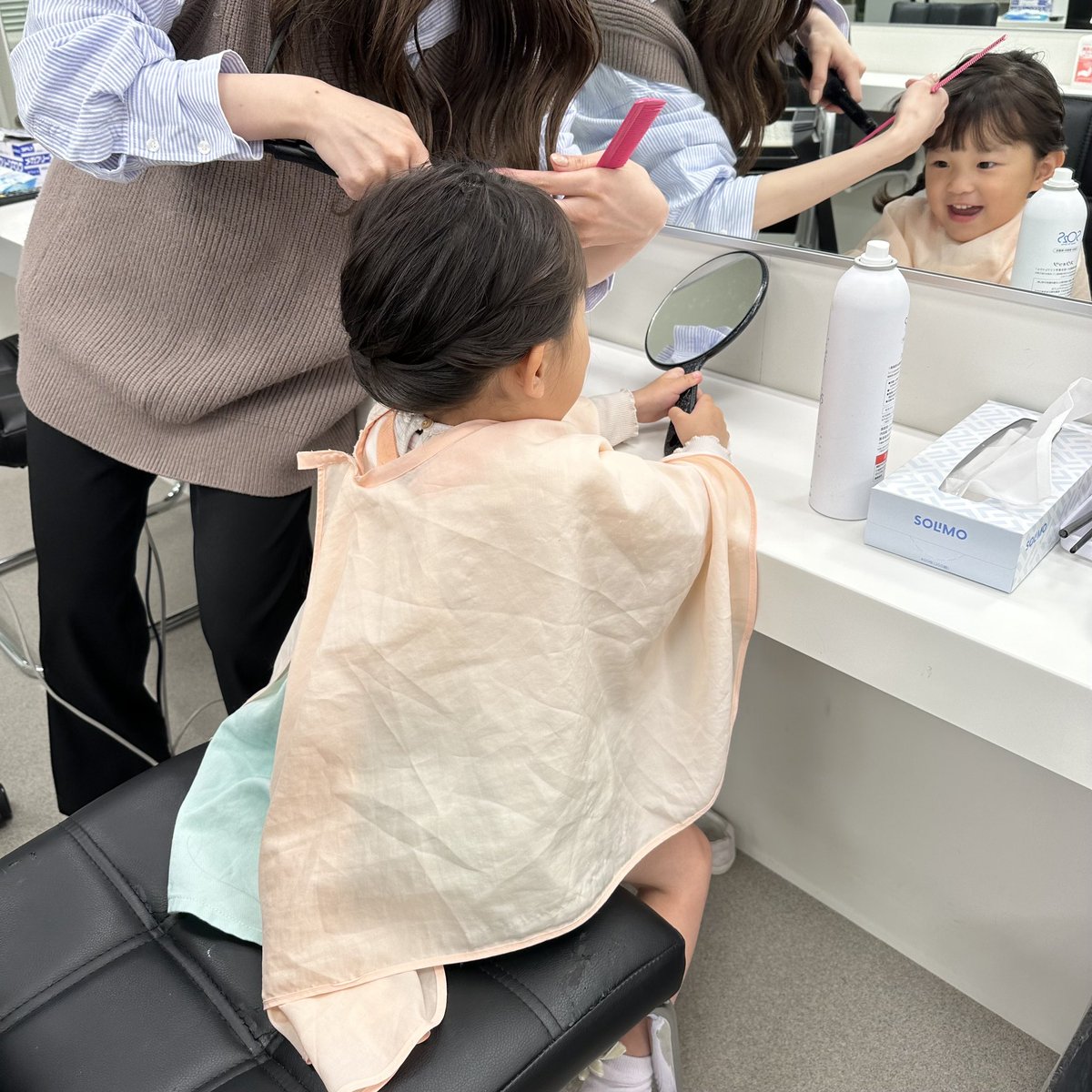 かわいい髪型エルサみたーい💖

#村方乃々佳
#ののちゃん
#ののかちゃん
#ののちゃんねる
#nonokamurakata #노노카 
#歌のシントップテン
<a href="/MUSICBL00D/">歌のシン・トップテン　日テレ</a>