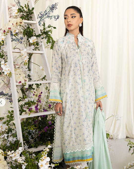 Available
facebook.com/NimmisCollecti…

#dresses #womensfashion #luxuriousdress #boutiquehouse #indiandresses #kameezshalwar #salwarsuit #elegantstyle #eidcollection #Eid #nimmiscollection #clothingstores #fashiondress #farahtalibaziz #salwarkameezsuit