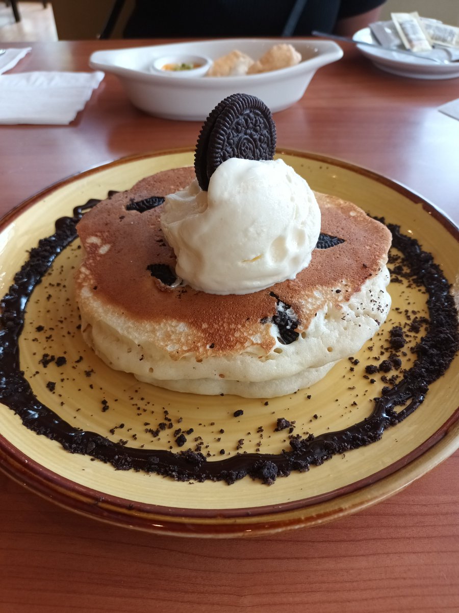 Oreo Pancake of Denny's

#FoodiePh #FoodTripPh #FoodBlogger #TaraKaenSeries