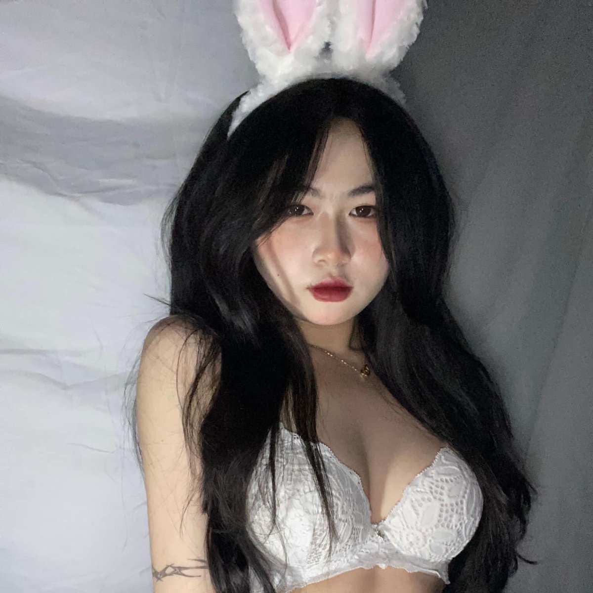 TM60897889's tweet photo. Thêm tôi đi, có thứ anh muốn https://t.co/xu3OtEIFpi