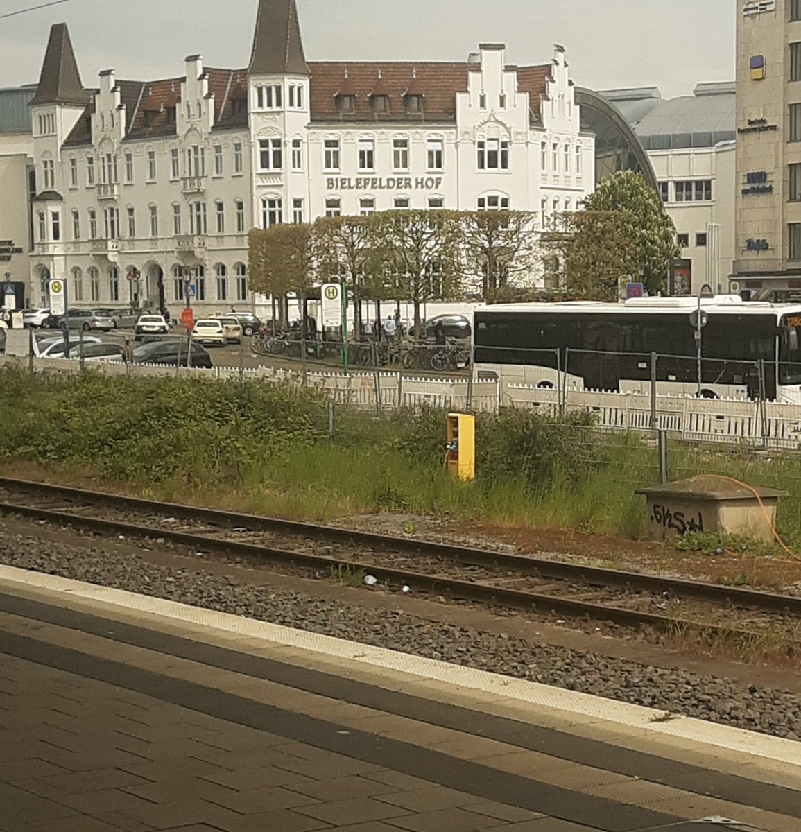 Seit fast zwei Wochen wieder einmal in Bielefeld. Allerdings nur auf der Durchfahrt, der Weg geht heute nach Berlin und morgen ins Bundesarchiv #SFB1288inBielefeld #Wirschaftsgeschichte #Immobilien #Ostdeutschland