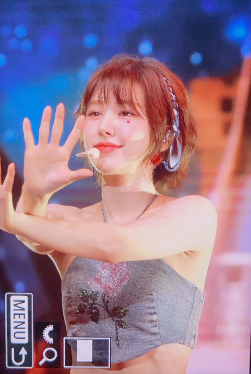 wenever940221's tweet photo. 230507 RtoV manila 체리몽몽아🥺 #웬디 #WENDY https://t.co/4vXpmLVBNR