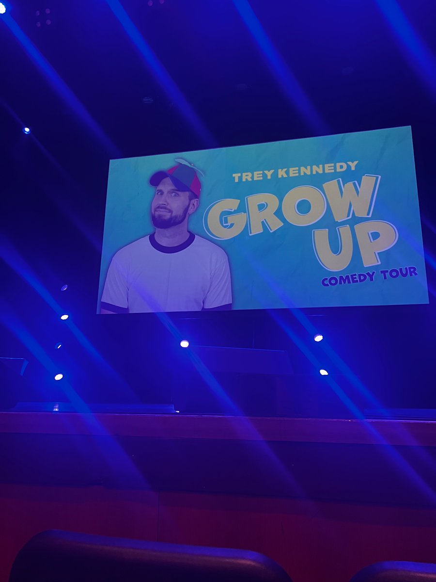 rihilk's tweet photo. So much fun seeing @TreyNKennedy last night! Easily the best birthday present. https://t.co/Czrc4qMphL