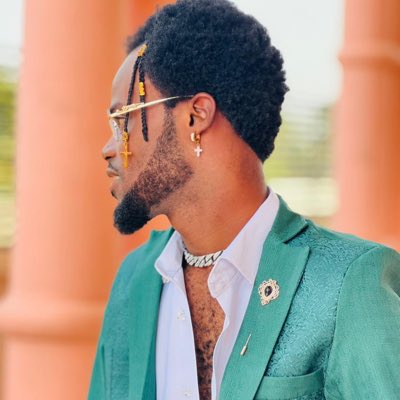 DentizxGh's tweet photo. #NewProfilePic https://t.co/bnseabLrUg