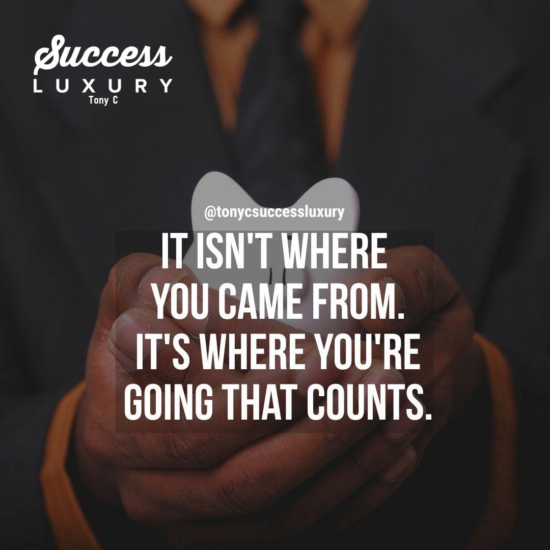 Focus on your future not on your past. #workinsilence #billionairemindset #transformationtuesday #nolimits #thinkbigger #mindsetofgreatness #consistencyiskey #striveforgreatness #knowbetterdobetter #unstoppable #workhard #championmindset #vision #livelifetothefullest #winners