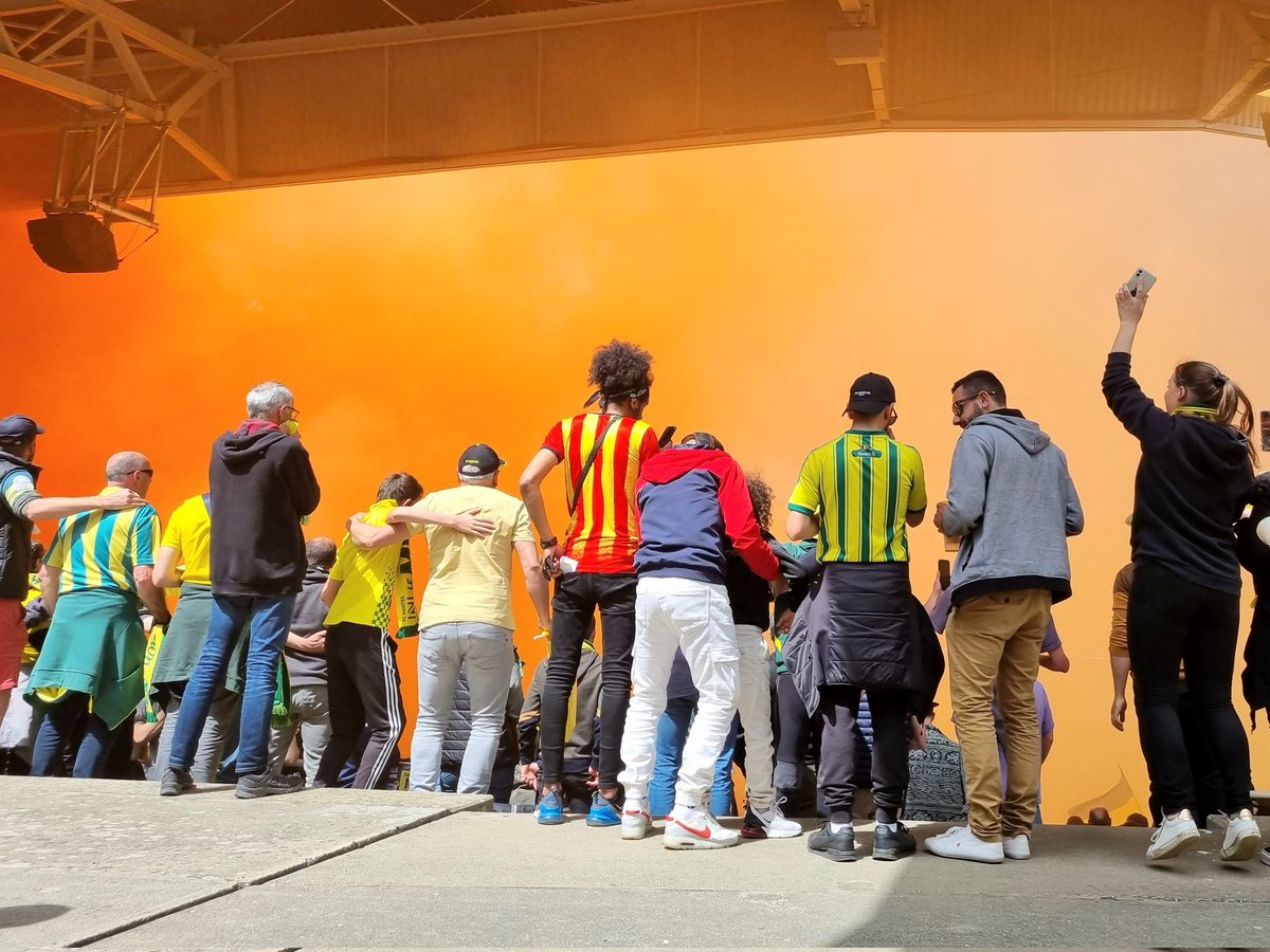En jaune et vert (et orange) 
#FCNRCSA