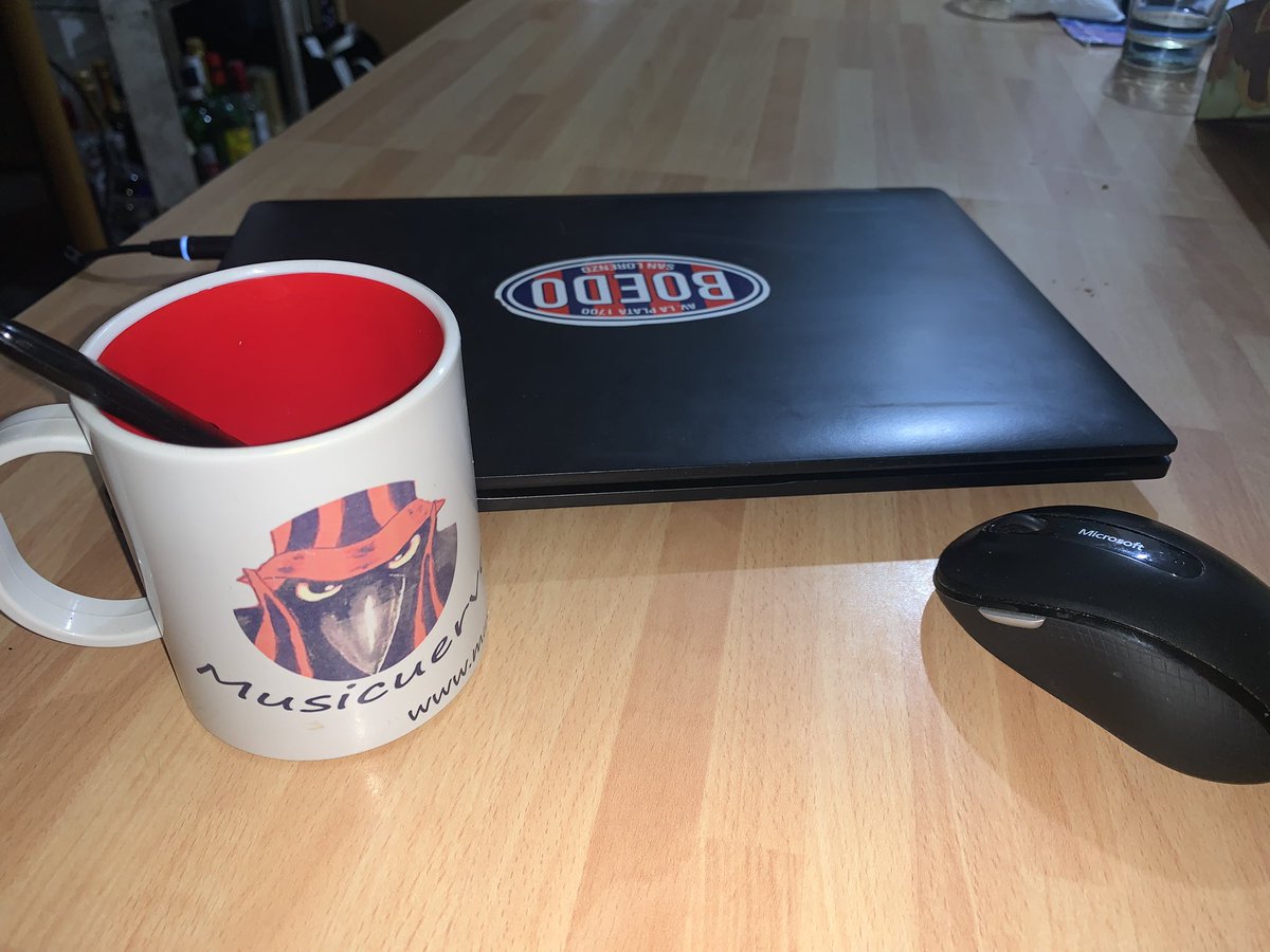 CopaMaxiCuervo's tweet photo. Arrancando el día.
#SanLorenzo 
#Boedo https://t.co/lsyHHhJ9hA