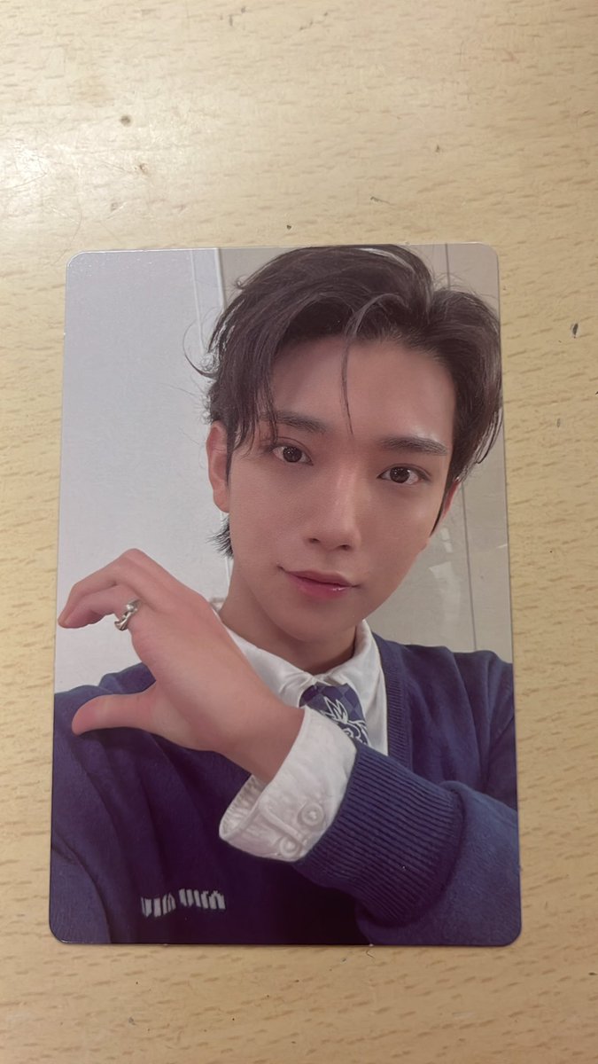 azz_yy98's tweet photo. @svt_1230t 検索より失礼します(❁ᴗ͈ˬᴗ͈)
こちらジョシュア所持しております。シリアルとの交換可能でしょうか？検討よろしくお願いします。 https://t.co/PUR7JaHrlj