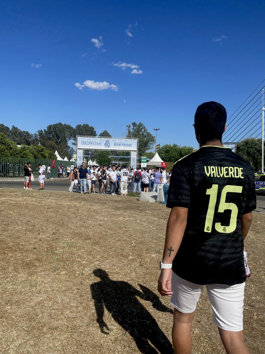 acasado10's tweet photo. Día para el recuerdo 🤍⚽️ https://t.co/MJYJJPK2Qq