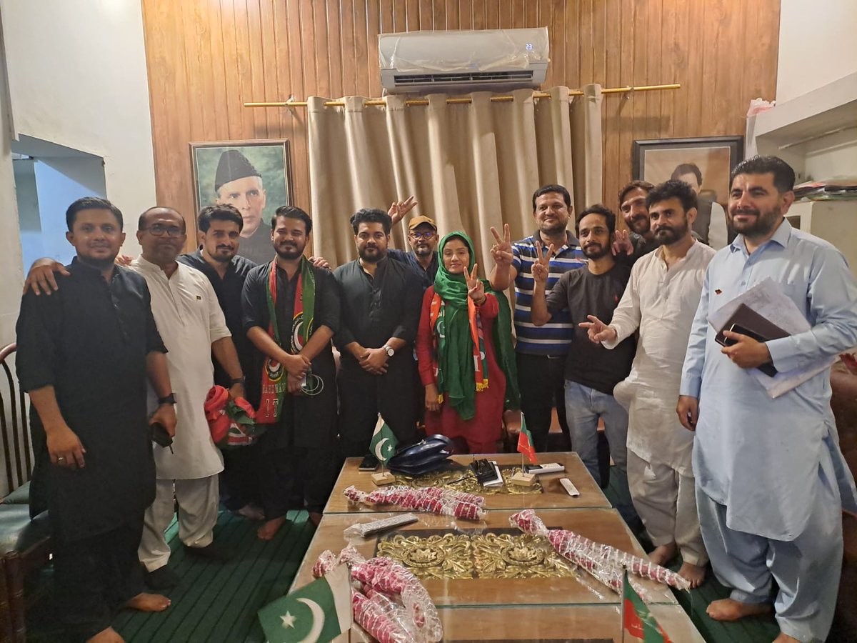 QHAKAMPTI's tweet photo. More Victories ماشاءاللہ for @PTIOHyderabad winning yet another UC.

#آئین_بچاؤ_ملک_بچاؤ

Congratulations District President @RR_PTI &amp; the whole team.

شاباش!
Well-done!

@UsamaHafeezKhan &amp; #ArzooFaisal for UC-118.

#حیدرآباد_کپتان_کا https://t.co/Gh5orznTDb