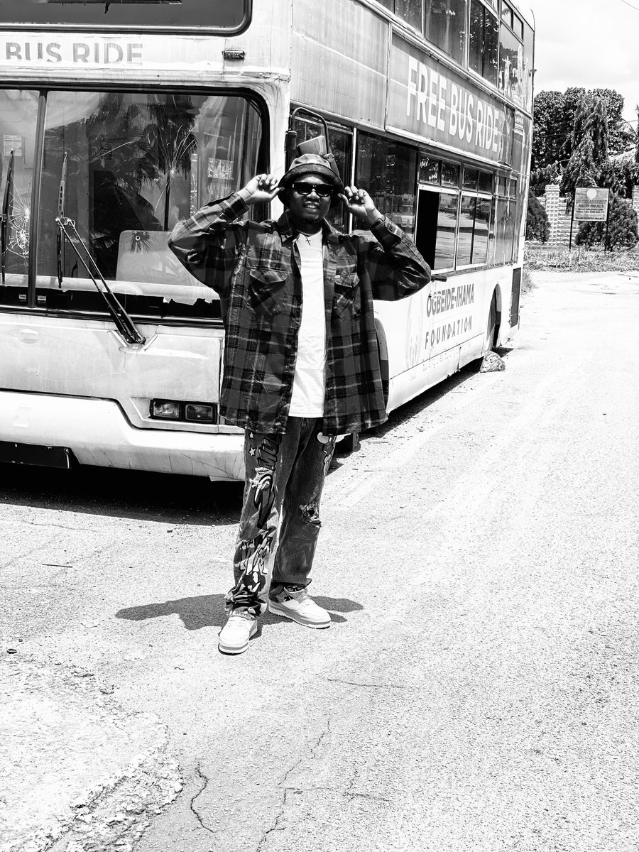 Kvngrex09's tweet photo. New Video dropping tonight 🦁 https://t.co/PrE204sCVq