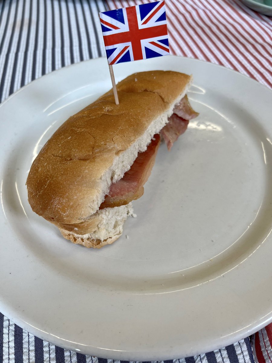 StPetersRoydon's tweet photo. Coronation Brunch at St. Peter’s. 🙏🏽😋 https://t.co/YsuHghItuU