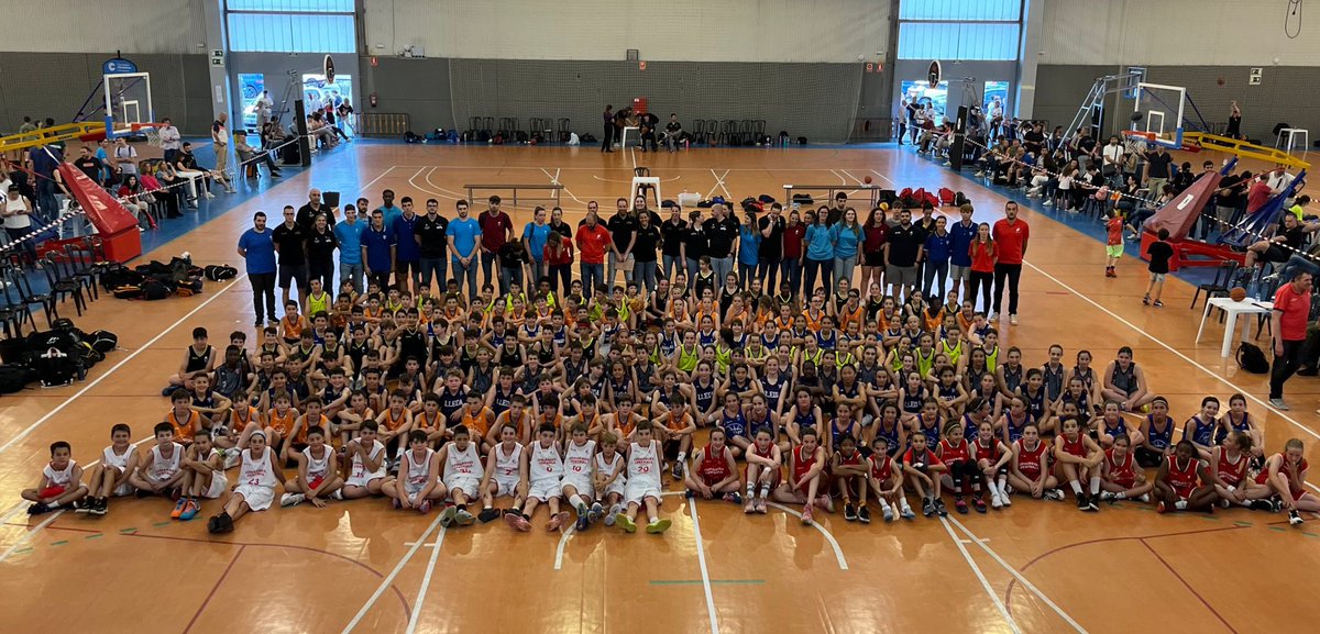 FCBQtecnic's tweet photo. SELECCIONS | 📸 Torneig de seleccions territorials U11 a Balaguer 🏀 https://t.co/6h4EmYVKNI