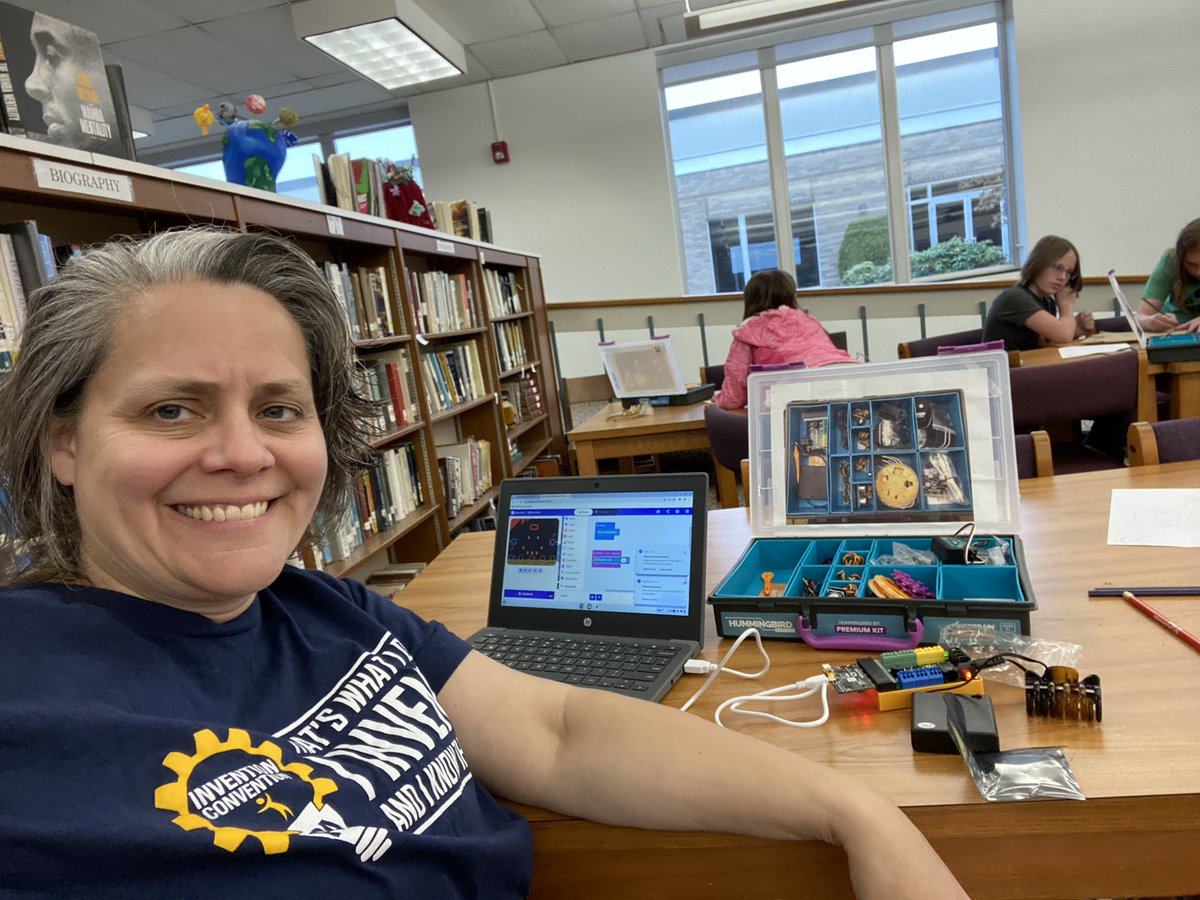 brendalyntc's tweet photo. A delightful afternoon to update my @birdbraintech skills. 

Good thing there are sixth graders here to help. 😝

@CCHSRedDevils @hniebauerCCSD @RemakeDaysSCPA @girlscouts @appalachiaIU8 https://t.co/30Xue5usrs