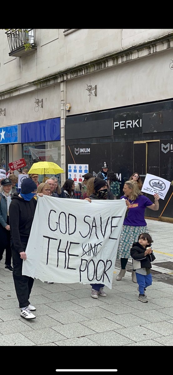 sharktimeuk's tweet photo. πΈπΈπΈ Not my King π Protest, Cardiff #notmyking #kingcoronationday #kingcharles #kingcharlescavalier #kingcoronation #kinguk #kingcharlesiii #notmykings #kingcharlescoronation #cardiff @DrRoundglasses Full videos on YouTube π : https://t.co/Bq28315Nhi https://t.co/k1JJOzuARh