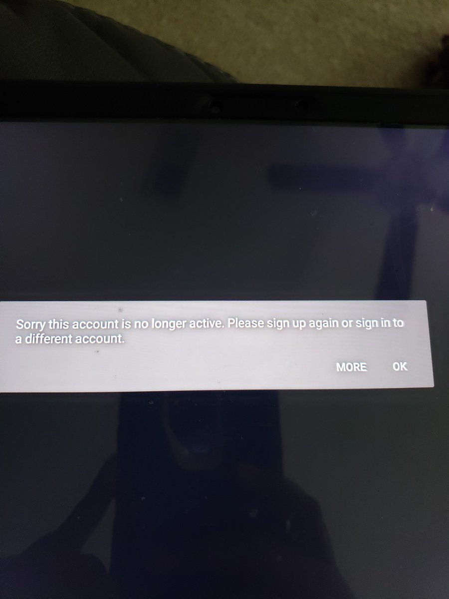 RenadaMichelle's tweet photo. @netflix all my profiles have disappeared except 1 and there is a new profile added to my account. Was logged in on my tablet and it's showing all profiles, but when I try to watch something I get this error message. https://t.co/Hm0KWzbP7C