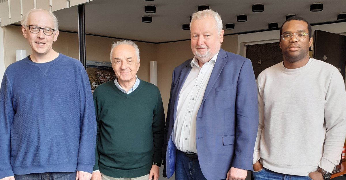 Gestern fand ein Kongress zur Stärkung der Integrationsbeiräte in den Stadtbezirken Hannovers statt. Nach kontroversen Diskussionen mit der Verwaltung wird es nun einen gemeinsamen Weg geben. Robert Schmitz, Sinan Yayici, Klaus Tegeder und Paul Omoruyi vertraten Misburg-Anderten.