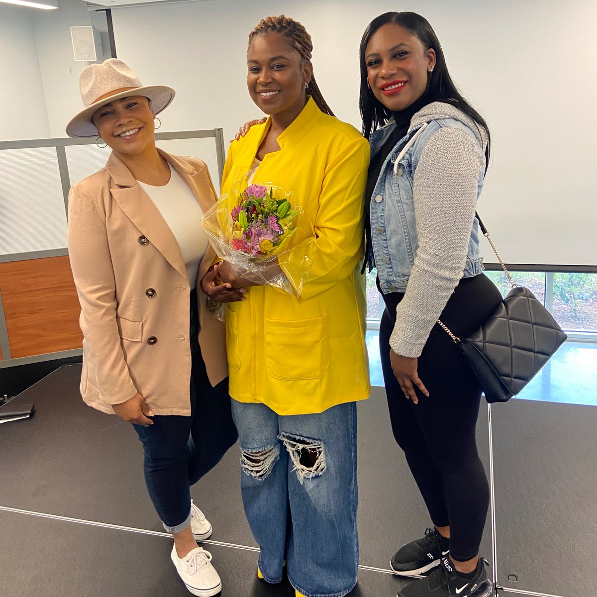 CMKiaraDaniels's tweet photo. Thank you to all of the organizers and community members who helped make Hilltop Story Fest possible yesterday! Special shout-out to @TacomaLibrary and @TCH1910 for hosting. 🥰💃🏽🎉 https://t.co/TJeKDwA43c
