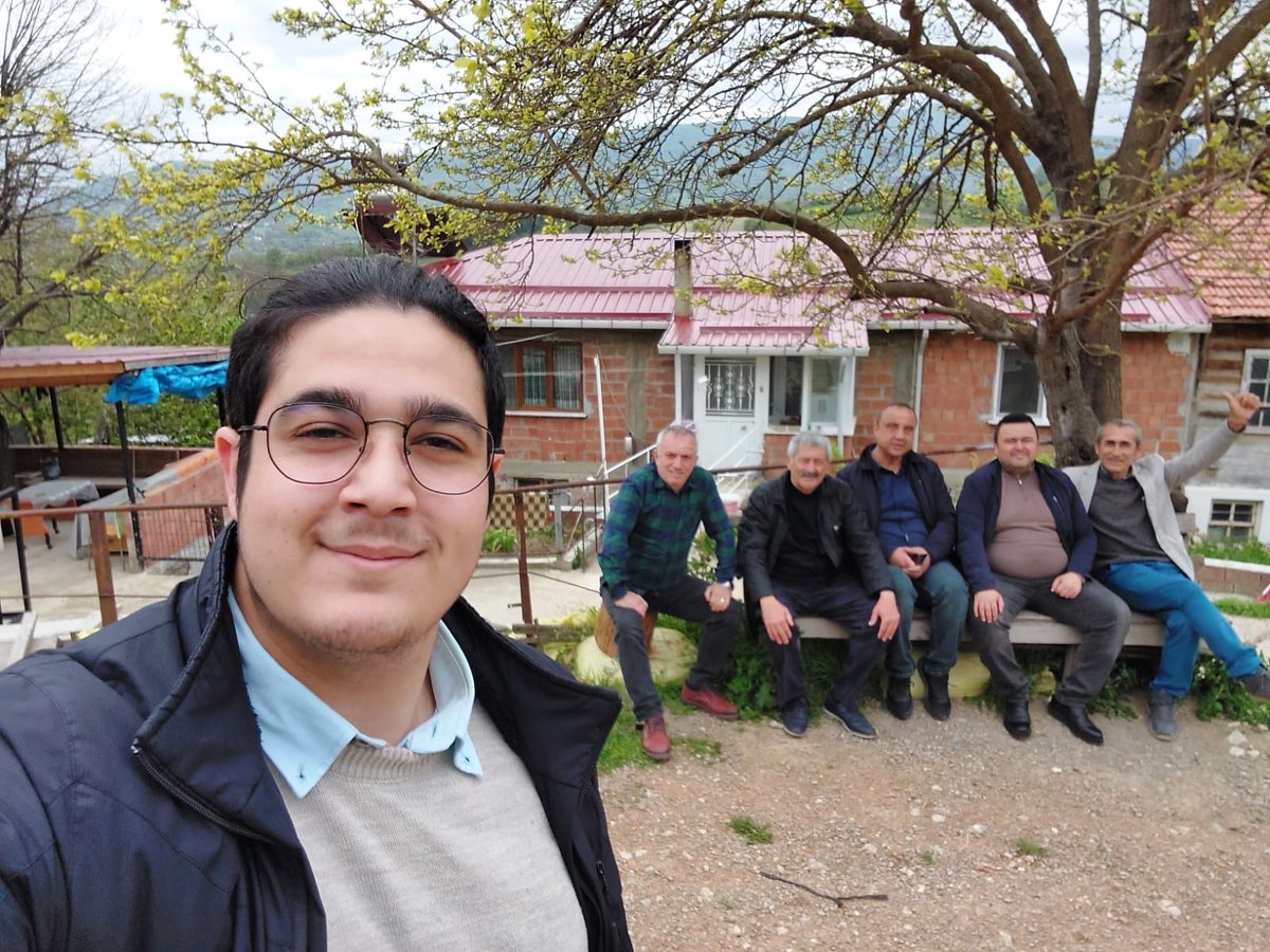 alperarslann57's tweet photo. Bu gün Sinop'un şirin ilçesi Gerze'mizin köylerini Mv Adayımız Sn @sevketterkan ile dolaştık. İlk günden beri bu kutlu yolda çalmadık kapı sıkılmayan el bırakmayacağız. Herkese inat birleşe birleşe kazanacağız.
#BirleseBirleseKazanacağız 
#kemalkilicdaroglu 
#GeliyorGelmekteOlan https://t.co/gwYbBDfBuO