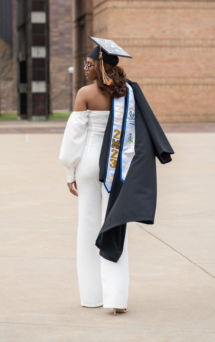 Mizi ❄️ tweet media