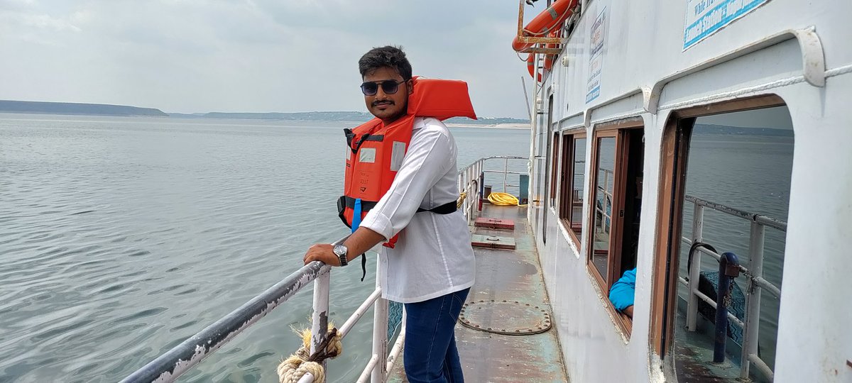 thats_mr_surya's tweet photo. Moments at #Ngarjunakonda
#Hodophile
#2k19batch https://t.co/fqGBtKAfLe