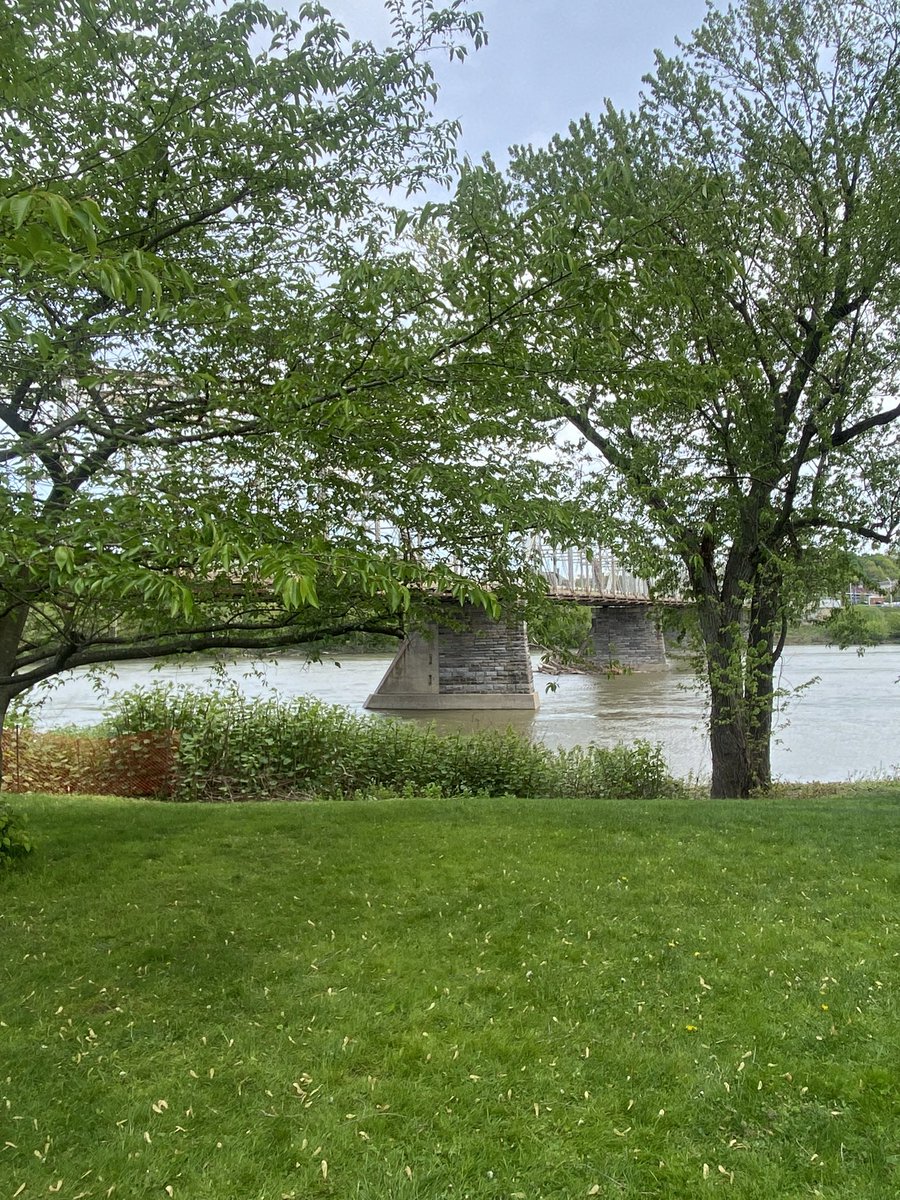 PAForJBS's tweet photo. What a beautiful day for great fun, good and vendors at the #westpittstoncherryblossomfestival!! Truly enjoyed being able to watch the wonderful entertainment provided by the Wyoming Area Drama Club and Act Out Theatre Group LLC! https://t.co/4mbJebhLZq