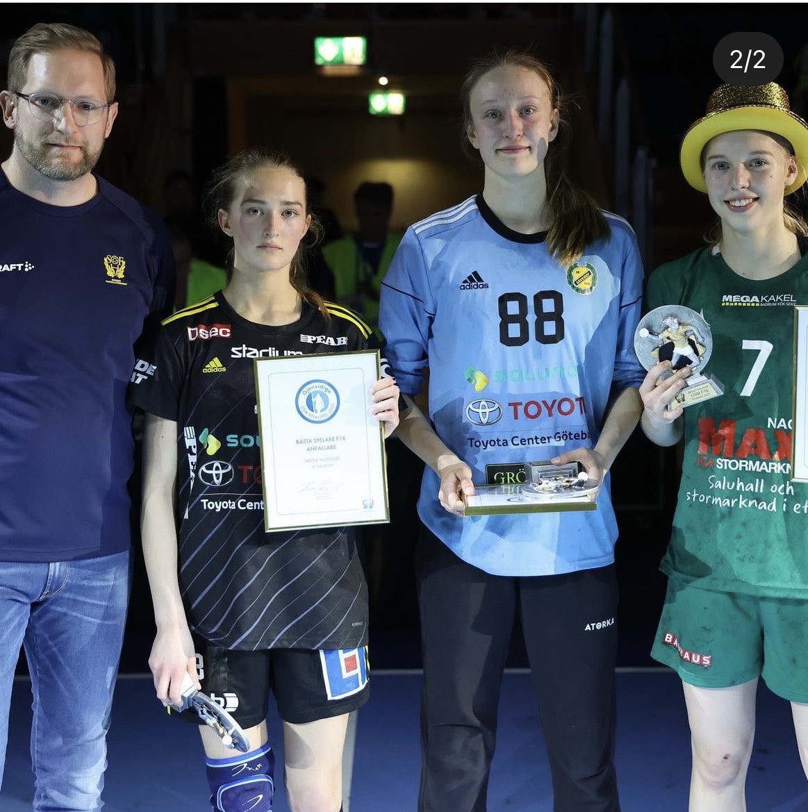 Grattis ⁦⁦<a href="/NovaHuselius/">Nova Huselius</a>⁩ till Silver och pris som bästa anfallare i USM. 🤩❤️
Du är grym. Nästa år kan du spela i F-16 igen och då tar ni guldet 💪🏻