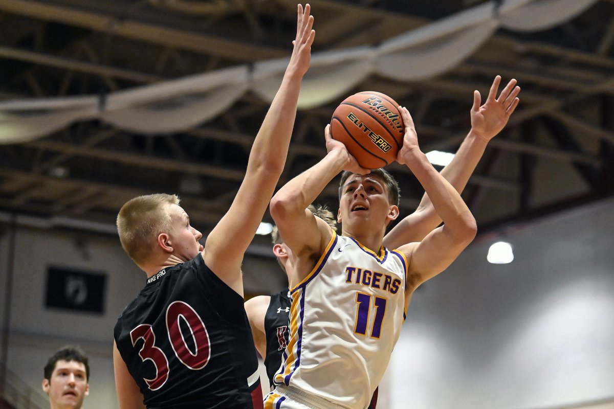 White River’s Joe Sayler is the 2023 South Dakota Mr. Basketball. The SDSU commit is the second White River boys basketball player to receive the award, joining Louie Krogman (2008).
