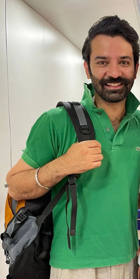 I_am_Madiha's tweet photo. Ok is it only me who feels like crying now that we are getting unexpected but long-awaited updates on each of @BarunSobtiSays' project back to back?😭🤧💗 #Asur2 #AColdMess #Kohra We only need to hear from #Donali team now🙏 @NetflixIndia??? #BarunSobti https://t.co/lARtt6TbgP